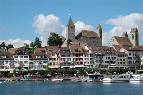 Svizzera, ai piedi del cielo. Rapperswil - Viaggi, vacanze e turismo: Turisti per Caso