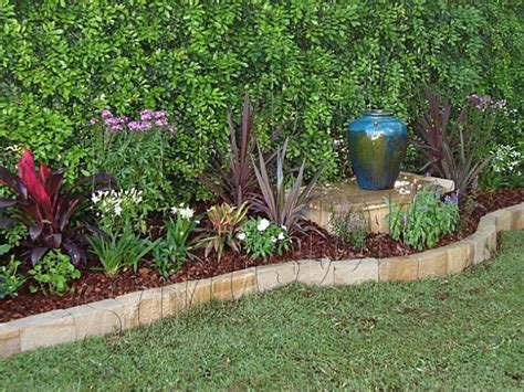 37 creative lawn garden edging ideas 15 best gardening edging ideas lawn homebase garden border marshalls 66 creative to set 17 simple and 10 bbc gardeners spiked corten packs for. 37 Creative Lawn and Garden Edging Ideas with Images ...
