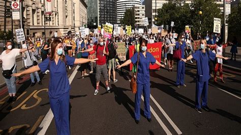 Health Workers In The Uk Protest Demanding Wage Hike Peoples Dispatch