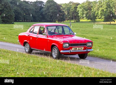 Ford Escort 1300 Hi Res Stock Photography And Images Alamy