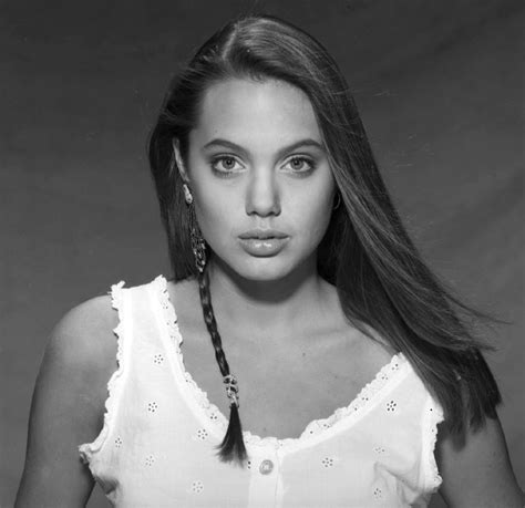 ¡felicidades Angelina Repasamos 40 De Sus Looks Más Icónicos Foto 2