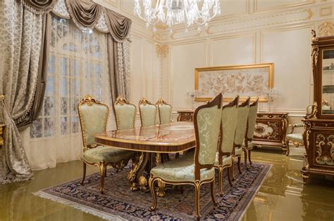 Prestigious And Majestic Dining Room Classical Interior Design