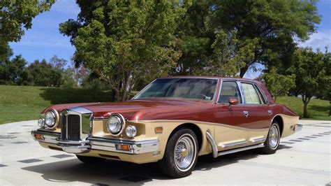 Aussi long et majestueux que son nom, ce coupé 4 portes, sonne la charge héroïque avec une puissance record de 639 ch ! 1979 Stutz IV Porte 4-Door Sedan | T79 | Monterey 2014