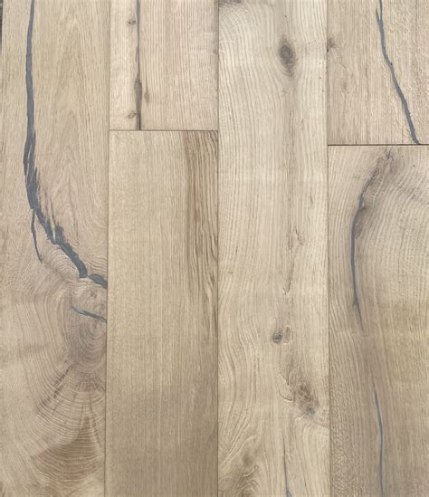 Unfinished Vintage Oak Distressed Wood Flooring 220x620x2200