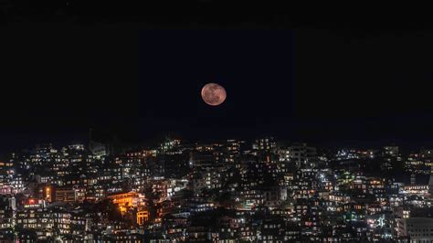Download Wallpaper 3840x2160 Full Moon Night City Moon Night