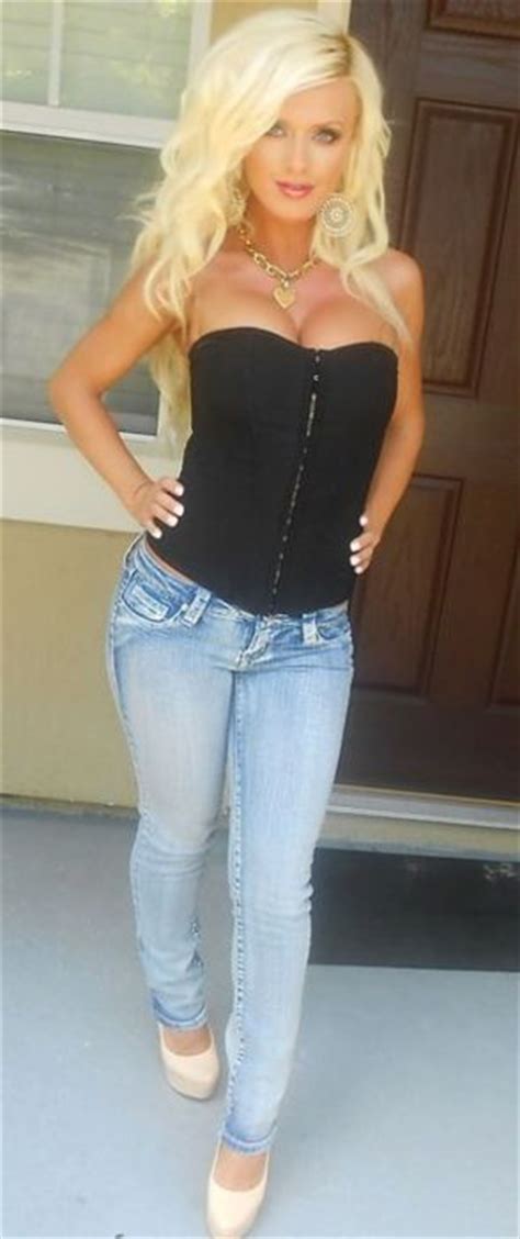corset and jeans my style clothes pinterest sexy girls and curves