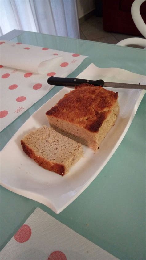 Plumcake con farina di mandorle. Ho amalgamato tra loro ...