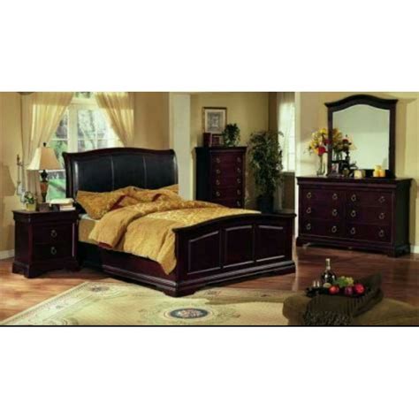 Try a feminine set with lots of elaborate detailing for you girls room or metal. Sheesham Wood King Size Bedroom Set - Traditions Furniture ...
