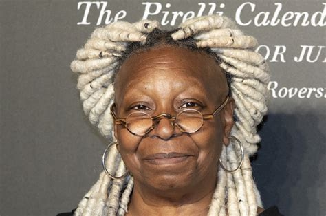 Whoopi Goldberg Says Shes Actually Never Had Eyebrows And I Cant