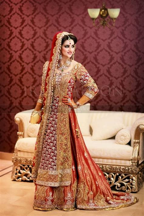 Exclusive wedding dresses collection online shopping in pakistan. Pakistani Bridal Lehenga Dresses Designs Styles 2018-2019 ...