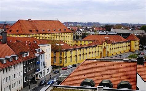 The multimedia travel guide by lufthansa provides you with all the information you need about the room rates are generally low in both, as in most german cities. Osnabrück Castle - Osnabrück