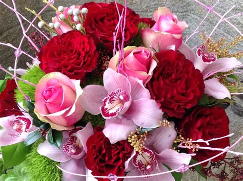 Shop our range of beautiful red roses, flowers and plants at waitrose florist for friday 14. VALENTINE'S DAY - Queen Bee Flowers - Vancouver Flower ...