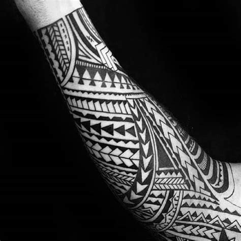 Ancient masters of tattoo art prayed for a long time before each inking of the body. 40 Polynesian Forearm Tattoo Designs For Men - Masculine ...
