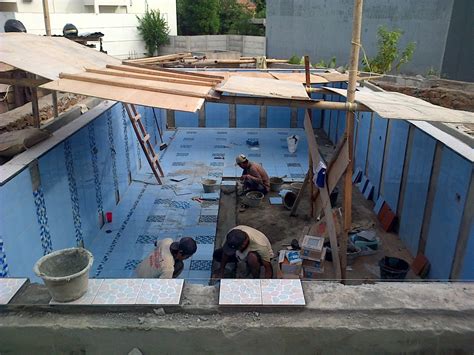 Sebagai kontraktor kolam renang, dalam setiap proyek yang kami buat, beberapa hal yang menjadi fokus kami adalah: Harga Pembuatan Kolam Renang - Filter dan Pompa Kolam Renang