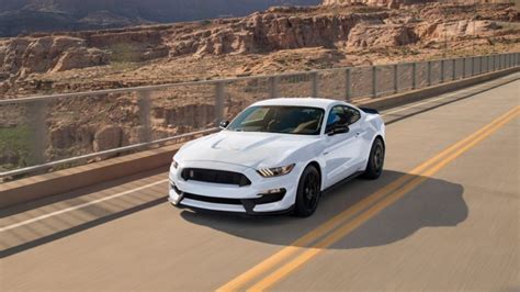 2017 Mustang Ford Media Center