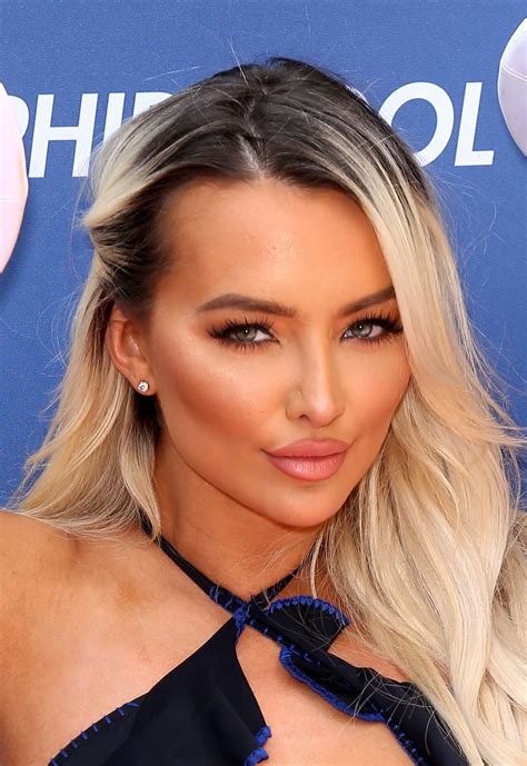 lindsey pelas huge cleavage hot celebs home