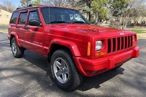 37k Mile 2000 Jeep Cherokee Classic 4×4 For Sale On Bat Auctions Sold