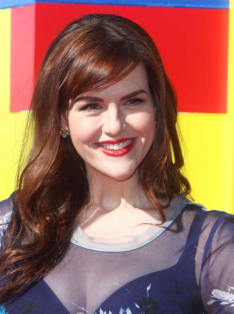 Sara Rue On Red Carpet The Lego Movie Premiere In Los Angeles