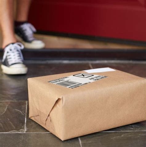 don t be fooled by a fake package delivery scam