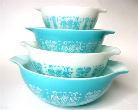 Your Vintage Pyrex Collection Could Be Worth A Fortune