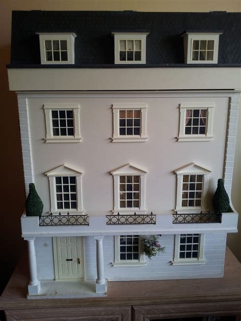 Dolls House Georgian 112th Scalelarge Collectors Item Doll House