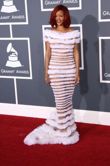 Grammy Awards Memorable Red Carpet Dresses Of Years Past Fame10