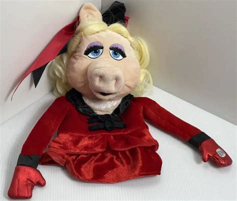 Miss Piggy Madame Alexander Red Hand Puppet Disney Jim Henson Muppets