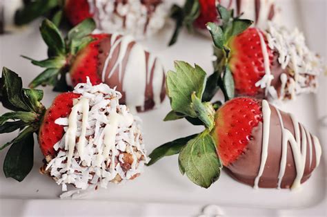 Barefoot And Baking Gourmet Chocolate Dipped Strawberries