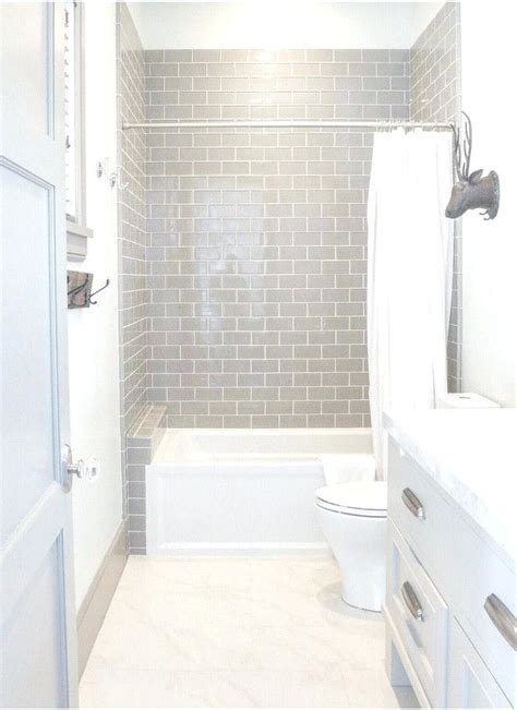 Subway tile has been a staple since 1904 when designers la farge and heins used it in the new york city subway in an effort to create pristine, bright stations. 55 Subway Tile Bathroom Ideas That Will Inspire You