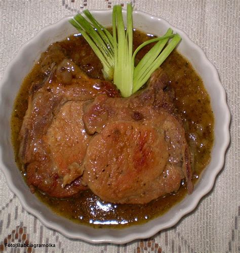 Buniabaje w kuchni Kotlety wieprzowe w sosie miętowo jabłkowym wg Buni