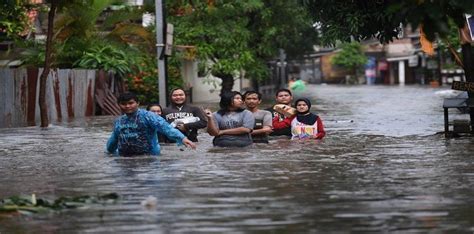 Doa Menghadapi Musibah Banjir Mari Lafalkan Untuk Pertebal Takwa