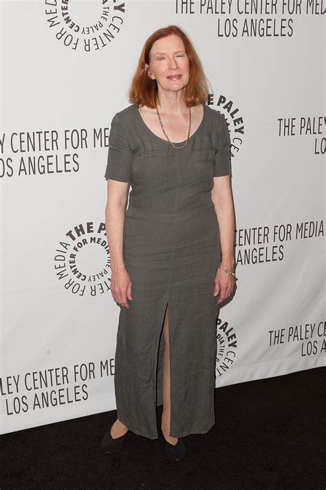 + body measurements & other facts. frances conroy #790114 - uludağ sözlük galeri