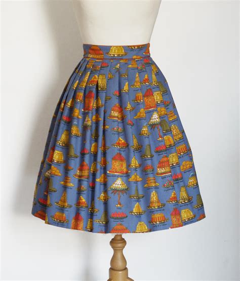Size Uk 6 Victorian Desserts Print Pleated Skirt
