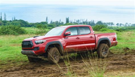 Off Road In Hawaii With The 2017 Toyota Tacoma Trd Pro