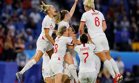 England Womens Team Told Anything Other Than Winning The 2023 World