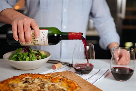 12 Wines To Pair With Pizza The Taste Sf