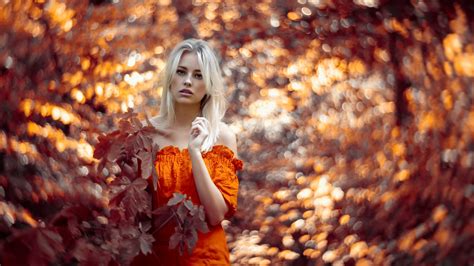 Autumn Girl Outdoor 4k Hd Girls 4k Wallpapers Images Backgrounds