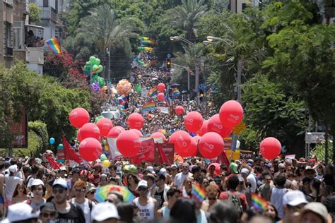 100000 In Israel Protest Strike Over Surrogacy Law Excluding Gay Men