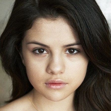 I'll have what she's having, is exactly what we'd like to say to selena gomez's esthetician. 10 photos de Selena Gomez sans maquillage