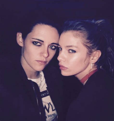 Hacked Kristen Stewart And Girlfriend Stella Maxwell Photos Lead To