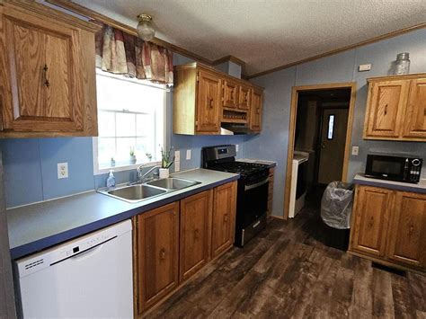 6 Lakeside Dr Lima Oh 45804 Zillow