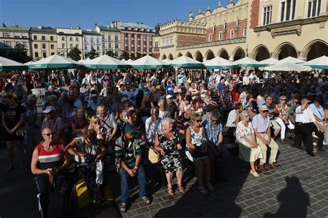 — kb4034664 (zestawienie miesięczne kompilacji systemu operacyjnego). 8 sierpnia 2019 - Nagroda Kowadła Kuźnicy dla ...