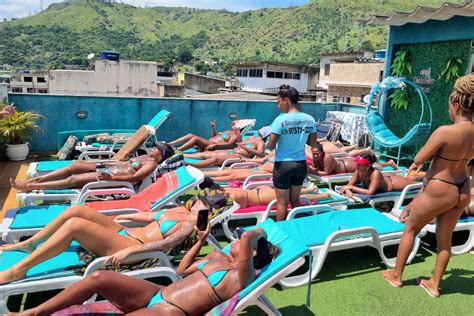 In Rio De Janeiro Rooftop Tanning Salons Are All The Rage Flipboard
