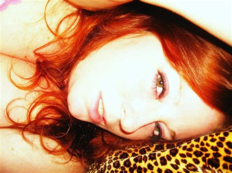 Redhead Hair Eyes Lips Hd Wallpaper Peakpx