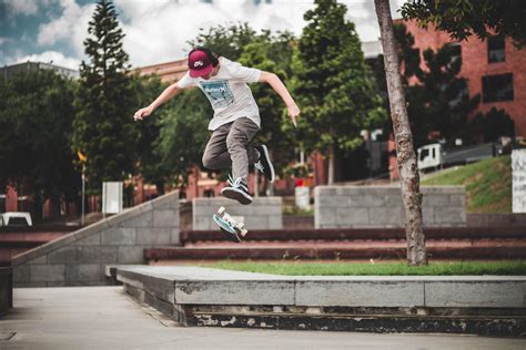 Wallpaper Skateboarder Skateboard Trick Street Hd Widescreen