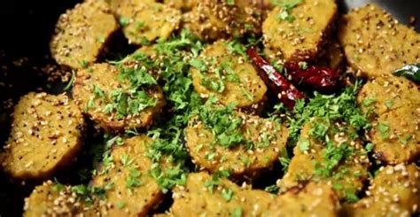 Chhattisgarh food comprises of a sumptuous variety of native delectables. Best Traditional Food Dishes of Chhattisgarh