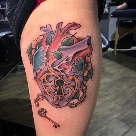 With so much variety in the lock and key tattoo designs, you can choose to get this tattoo anywhere on your body. 85+ Best Lock and Key Tattoos - Designs & Meanings 2019 ...