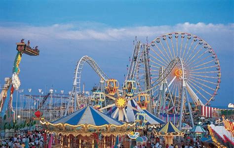 Top 5 Amazing Amusement Parks In The World