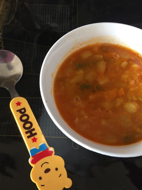 Tomato based soups are most popular among many other vegetarian soups. Sizzling Tastebuds: Zuppa Pomodoro di Toscano (Tuscan Tomato Soup) | Easy Soup recipes
