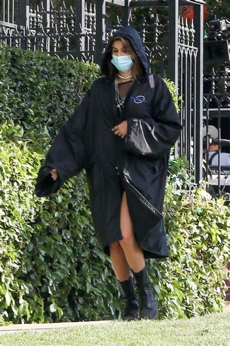 American horror stories is an american anthology horror television series created by ryan murphy and brad falchuk for fx on hulu. KAIA GERBER Joins Cast of American Horror Story, Season 10 ...